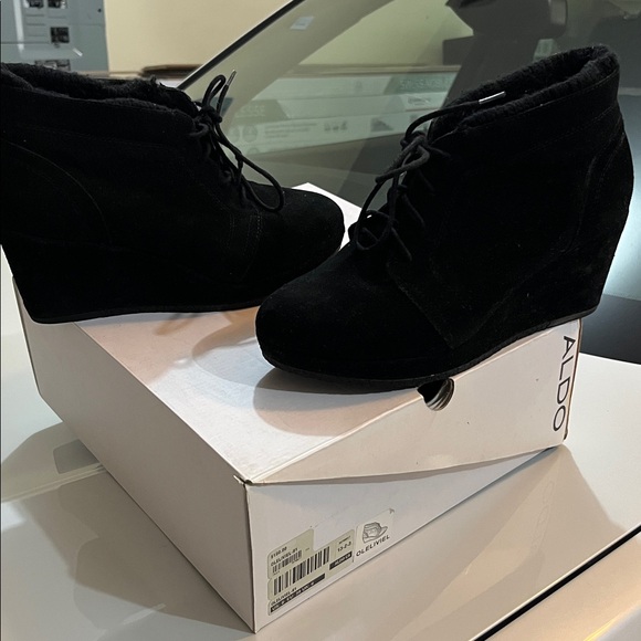 Black suede ankle boots size 8.5 - Picture 11 of 15